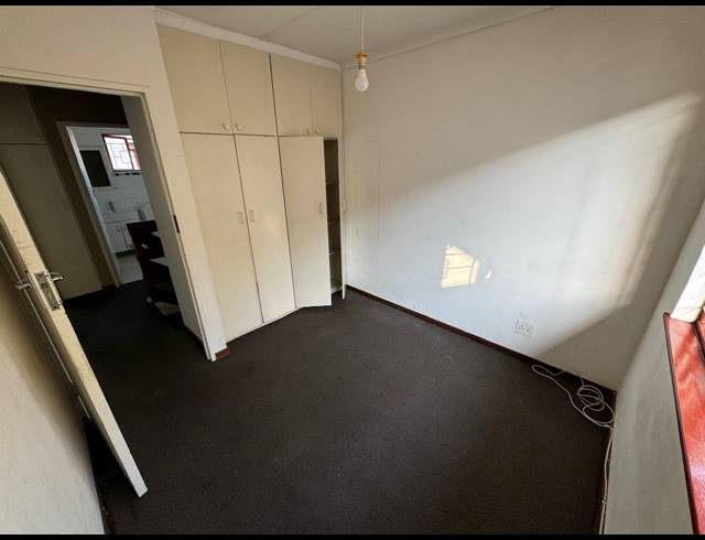 3 BEDROOM APARTMENT FOR SALE IN ESSENWOOD